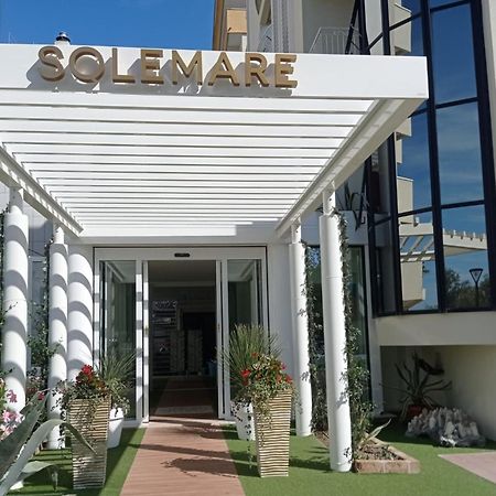 Solemare Hotel E Residence Misano Adriatico Eksteriør billede
